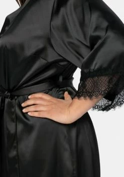 Sheego Morgenmantel Schwarz 3 Sheego Morgenmantel Schwarz -Sloggi Shop unnamed file 1733