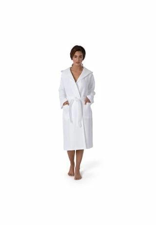 Bademantel unisex Kapuze Piquée snow - 001 MÖVE Bademantel Unisex Kapuze Piquée Snow - 001 Weiß -Sloggi Shop unnamed file 1965