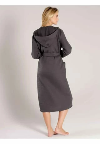 TAUBERT Damen Piquée Bademantel Mit Kapuze Länge 120cm Anthra 3 TAUBERT Damen Piquée Bademantel Mit Kapuze Länge 120cm Anthra – Bild 3